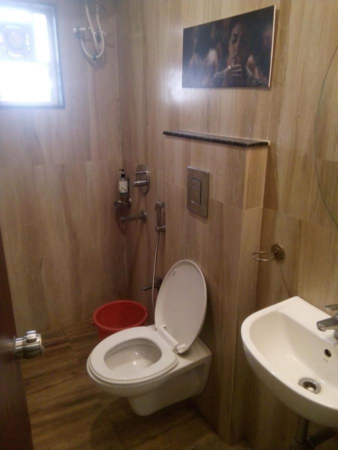Restr Inn Nagpur Exteriör bild